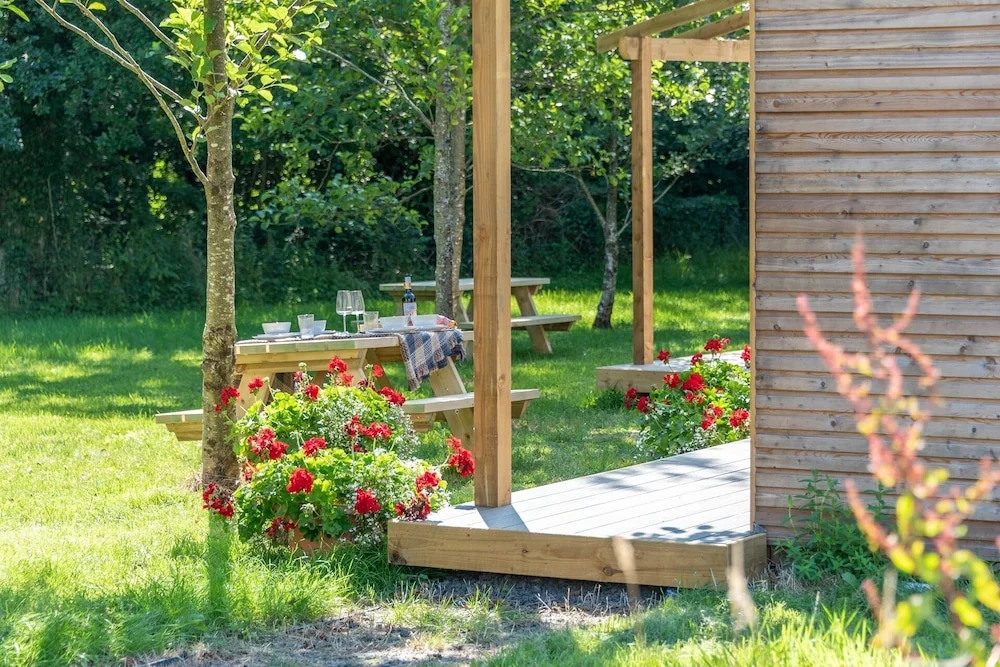 Sunset Cabins at The Oaks Woodland Retreat