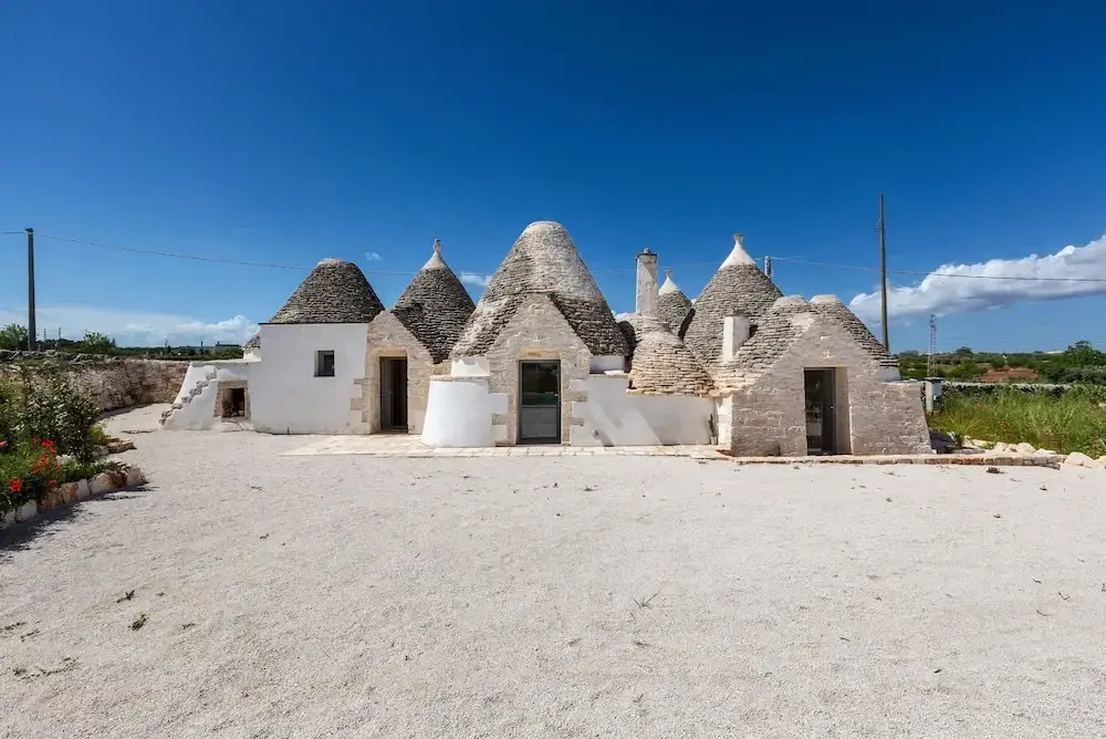 4003 Brunaldi Trulli by Perle di Puglia