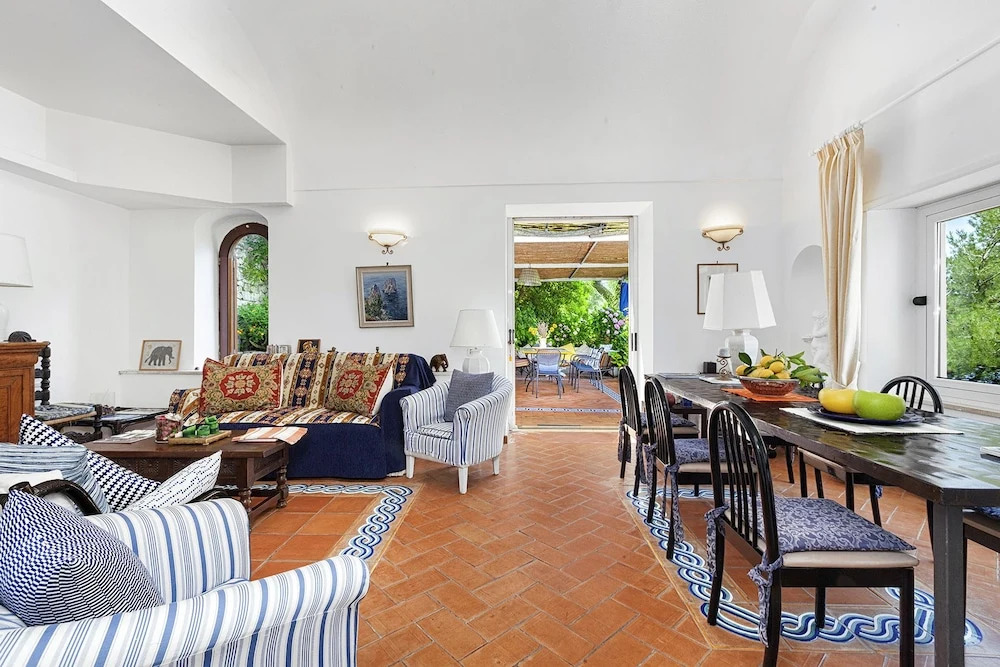 Villa Polifemo
