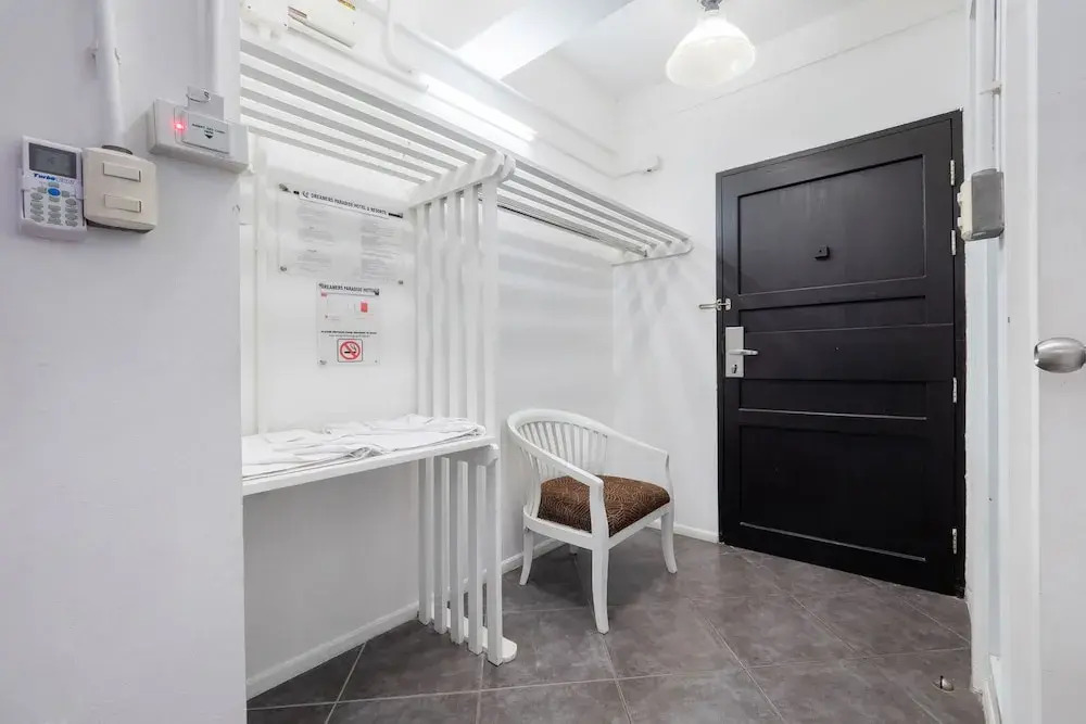 Cozy Rooms@ Pattaya Addicts by OYO Rooms