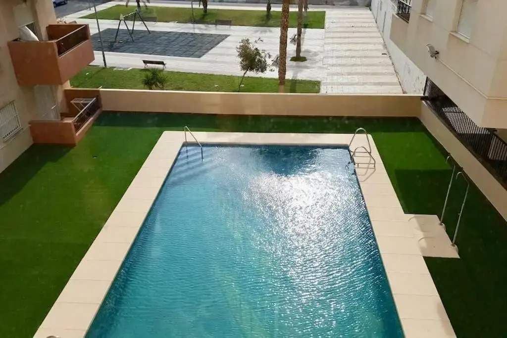 Apartamento Roquetas playa con WIFI