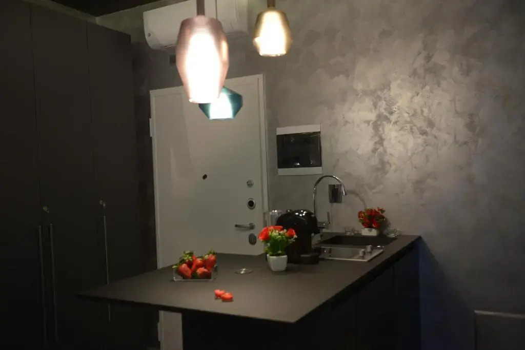 Suite28 (Adults Only)