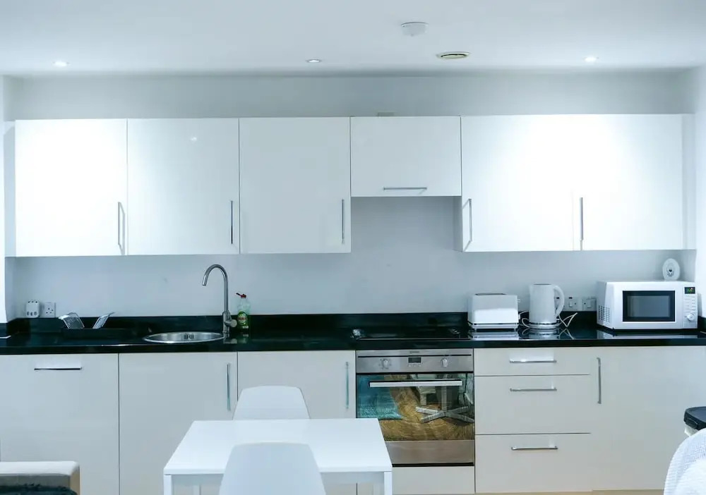 Bright 2BR Apartments Quays