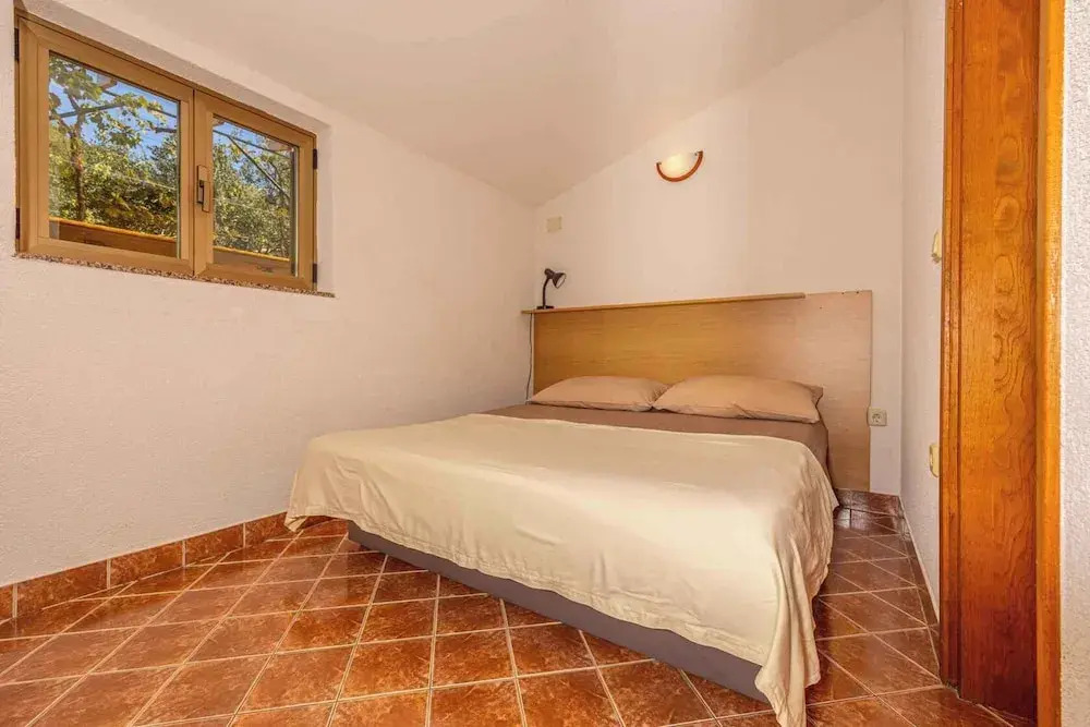Studio Mistral 5