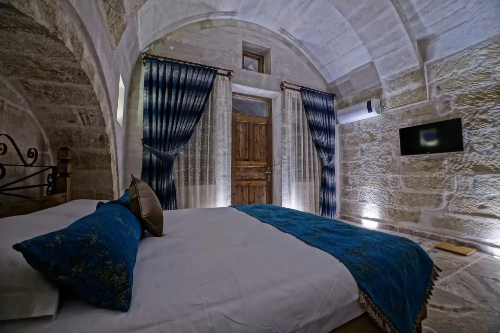 NOSTALJİ CAVE SUİT HOTEL