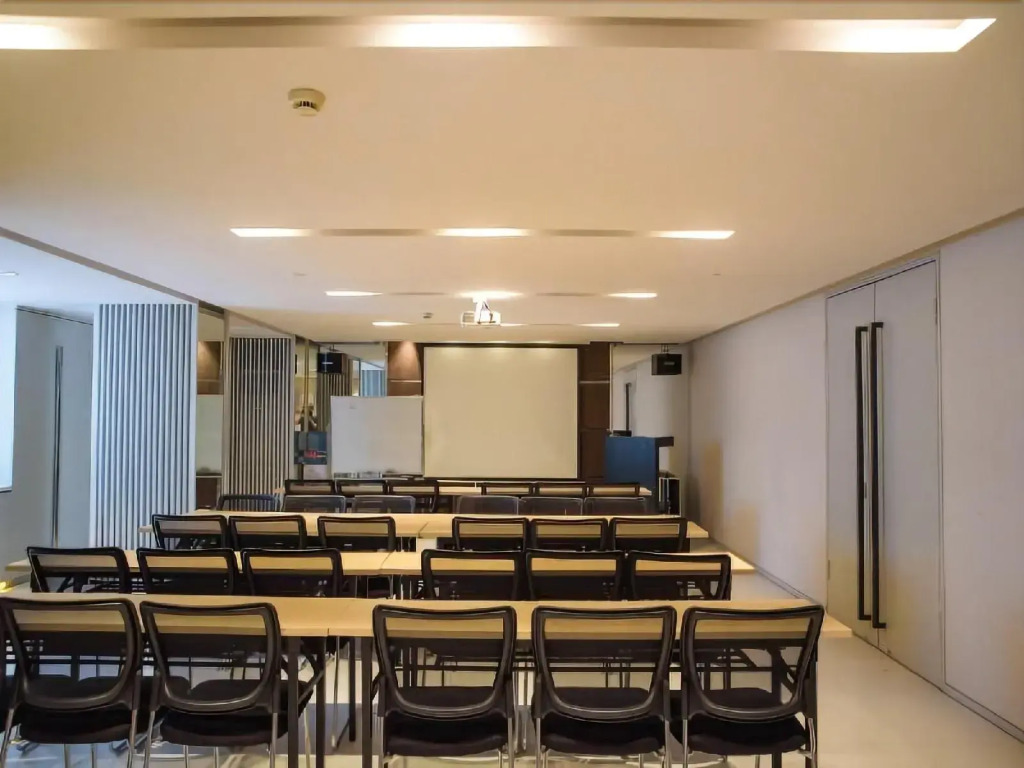 Jinjiang Inn Select Foshan Nanhai Guicheng Metro Station