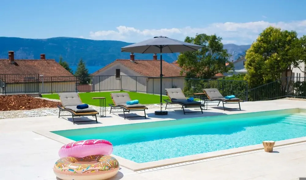 Villa Magnifica in Pinezici