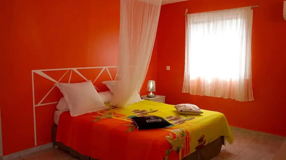 Apartment With one Bedroom in Deshaies, With Shared Pool, Enclosed Garden and Wifi - 900 m From the Beach