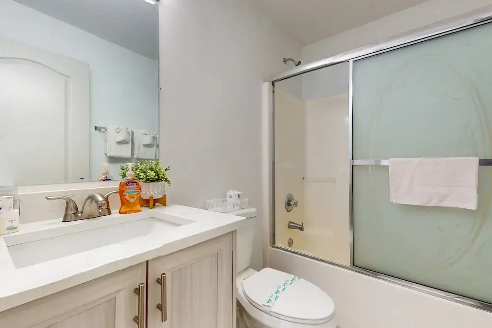 Home Near the Beach With Private Pool, Inviting Patio, Streaming & AC