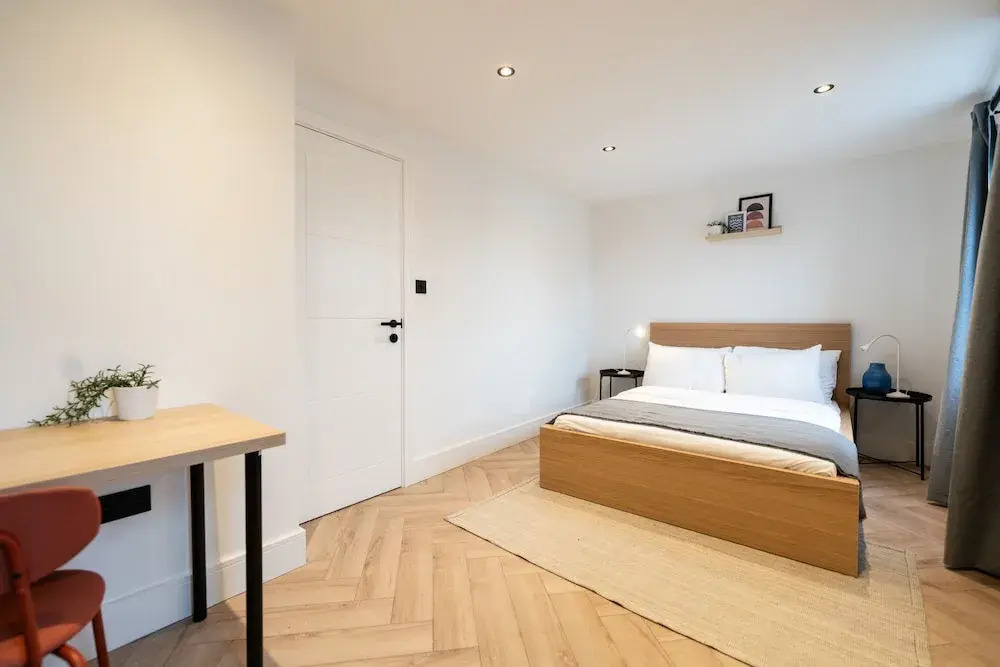 The Battersea Place - Charming 4bdr Flat
