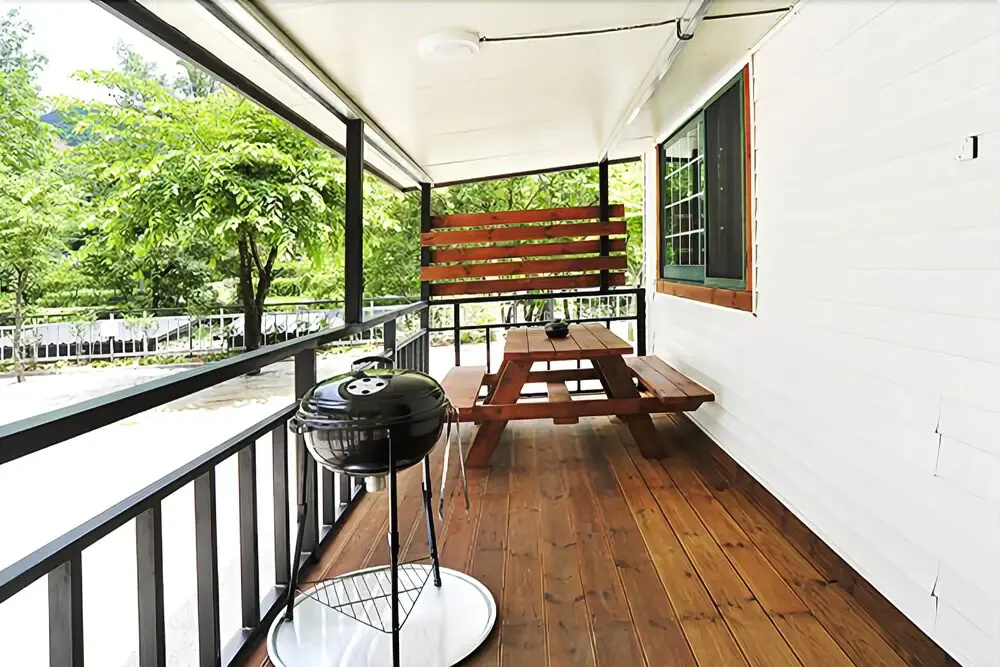 Gapyeong Hwaaksan Acrossvalley Pension
