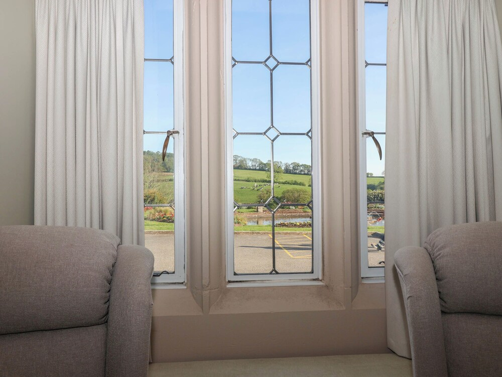 Harcombe House Rooms Accessible Ground Floor Twin