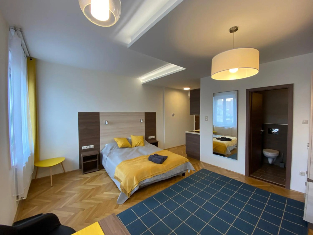 Frank & Fang Apartments MK1