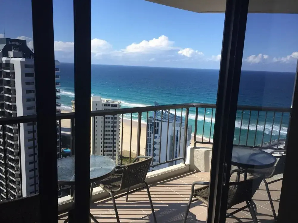 Surfers Century Oceanside Hotel