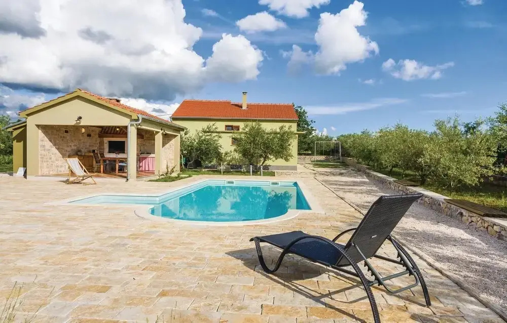 Amazing Home in Biograd With 2 Bedrooms, Wifi and Outdoor Swimming Pool