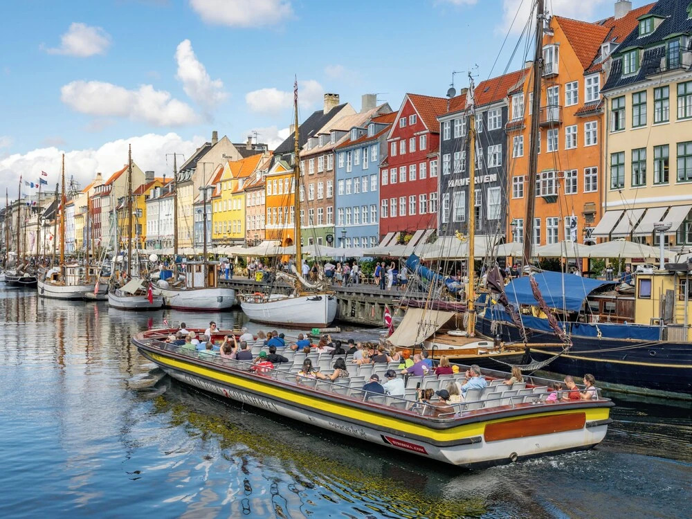 Shield 3 - 3 Bedroom Apartment With Balcony in Central Copenhagen
