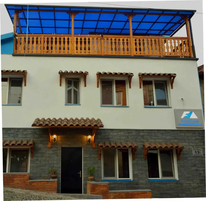 Guest House Formula 1
