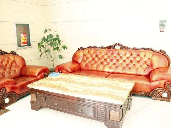Xinyijia Express Hotel (Jiaozuo University Store)