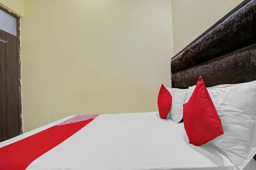 OYO Flagship 80456 Arjun Palace