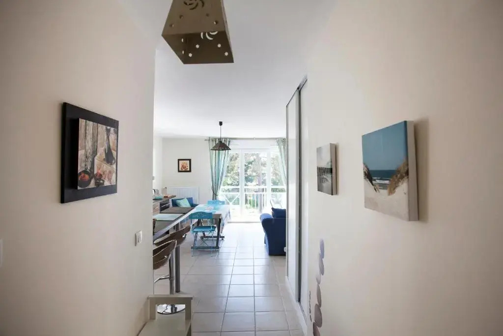 Appart Résidence proche plage avec piscine et parking couvert privé