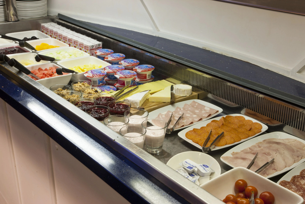 Crowne Plaza Liverpool - John Lennon Airport by IHG