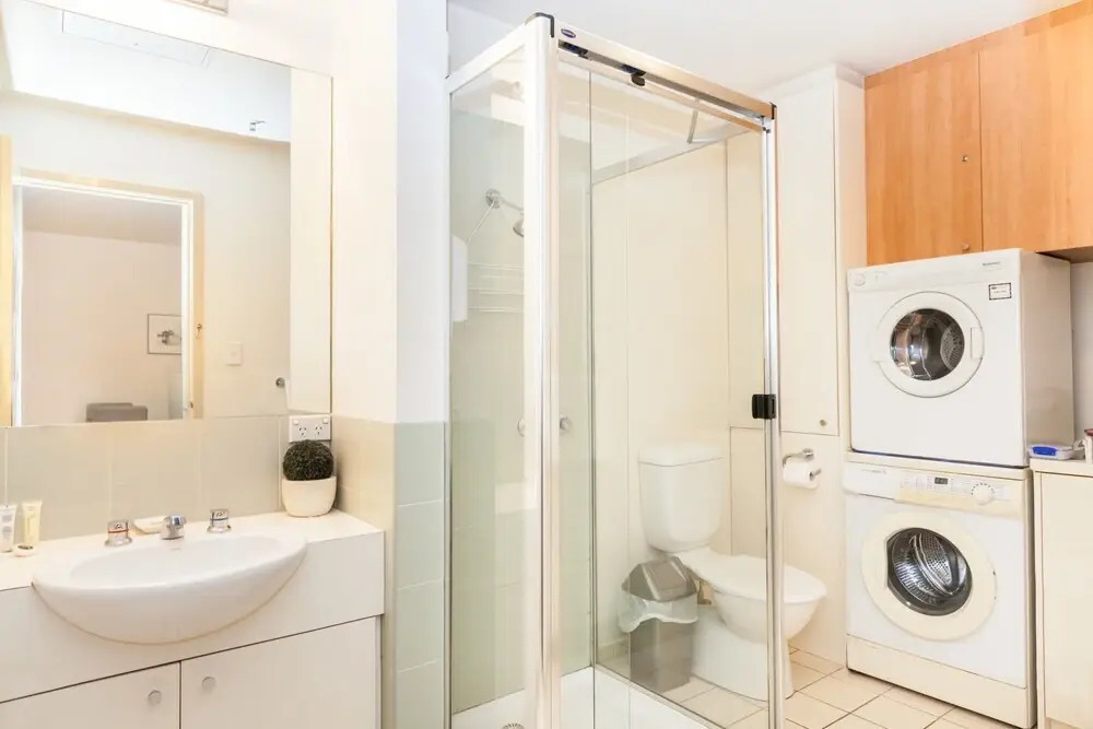 StayCentral Melbourne Serviced Apartments - Catani 1 & 2