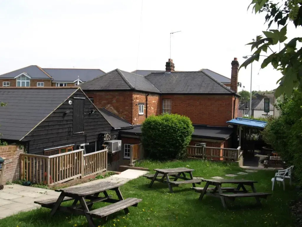 The Jolly Brewers