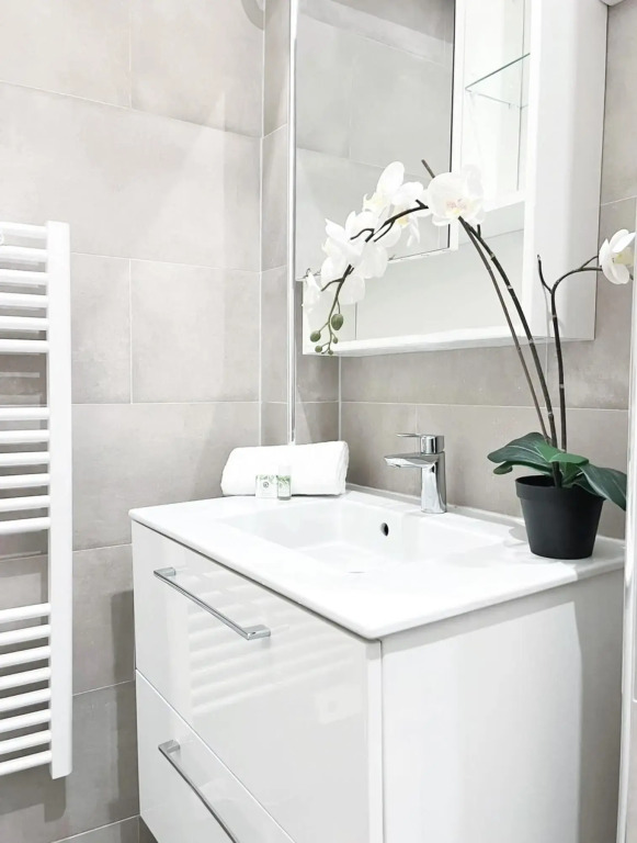 5498 - Le Marais - Best deal