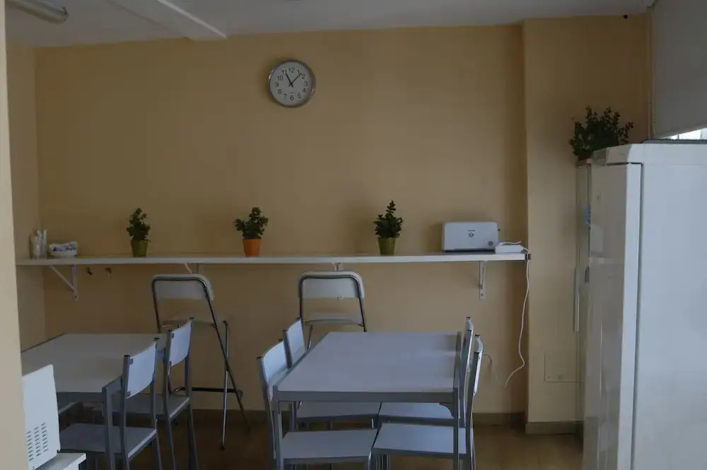 Hostel & Gym Relise - Albergue Juvenil