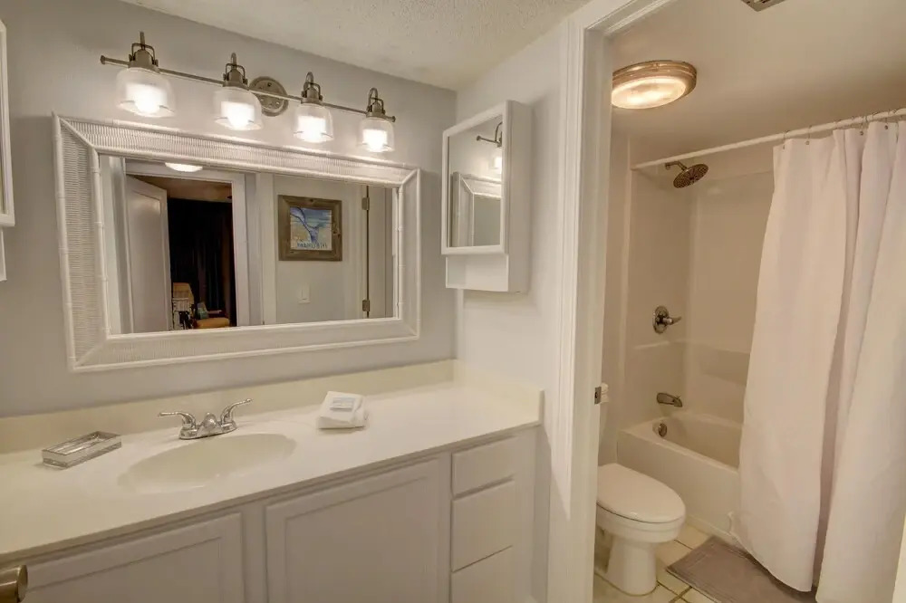 115 El Matador 1 Bedroom Condo by RedAwning