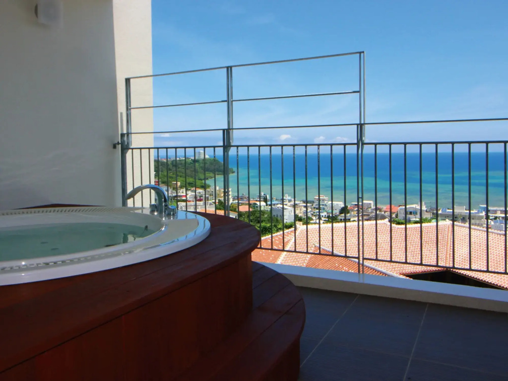 Condominium T-Room