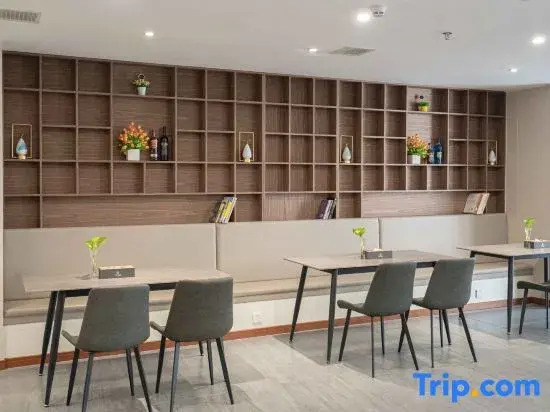Mehood Ezzi Hotel (Hengyang Chuanshan Avenue Store)