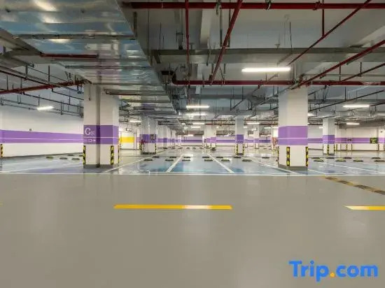 TILL BRIGHT Hotel (Tuojiang Store, Phoenix Ancient City)