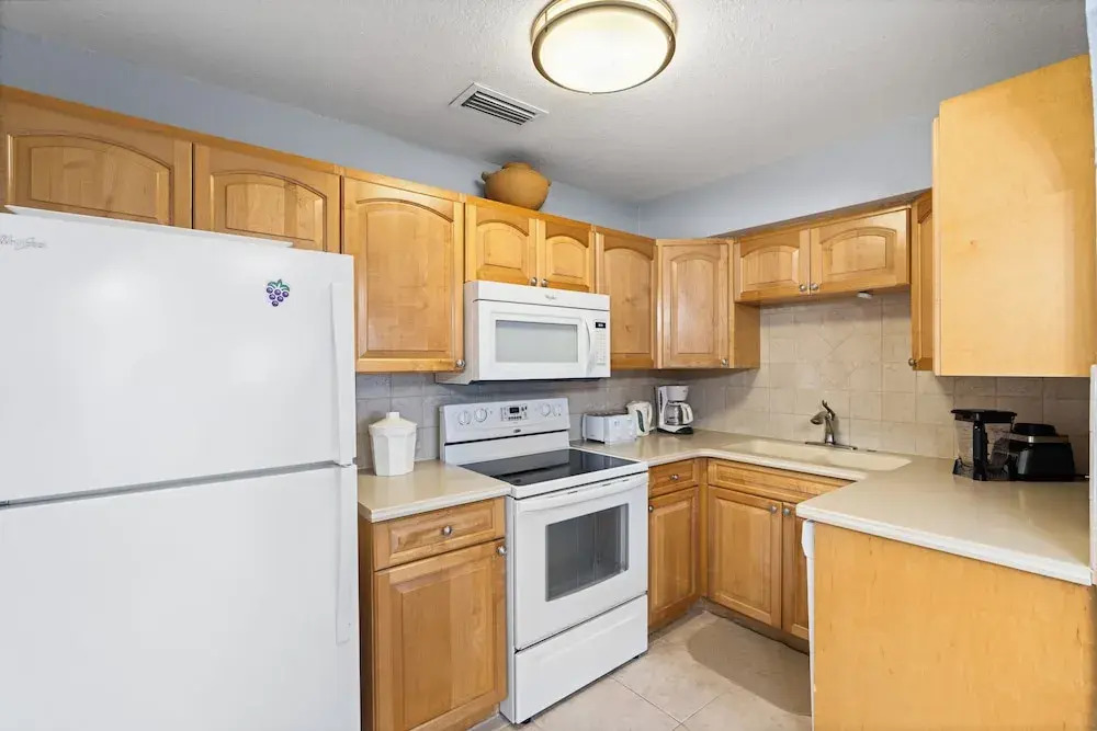 London House Seven Mile Beach Grand Cayman