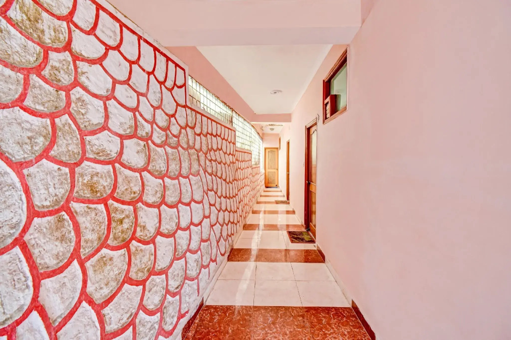SPOT ON 78296 Kanha Palace