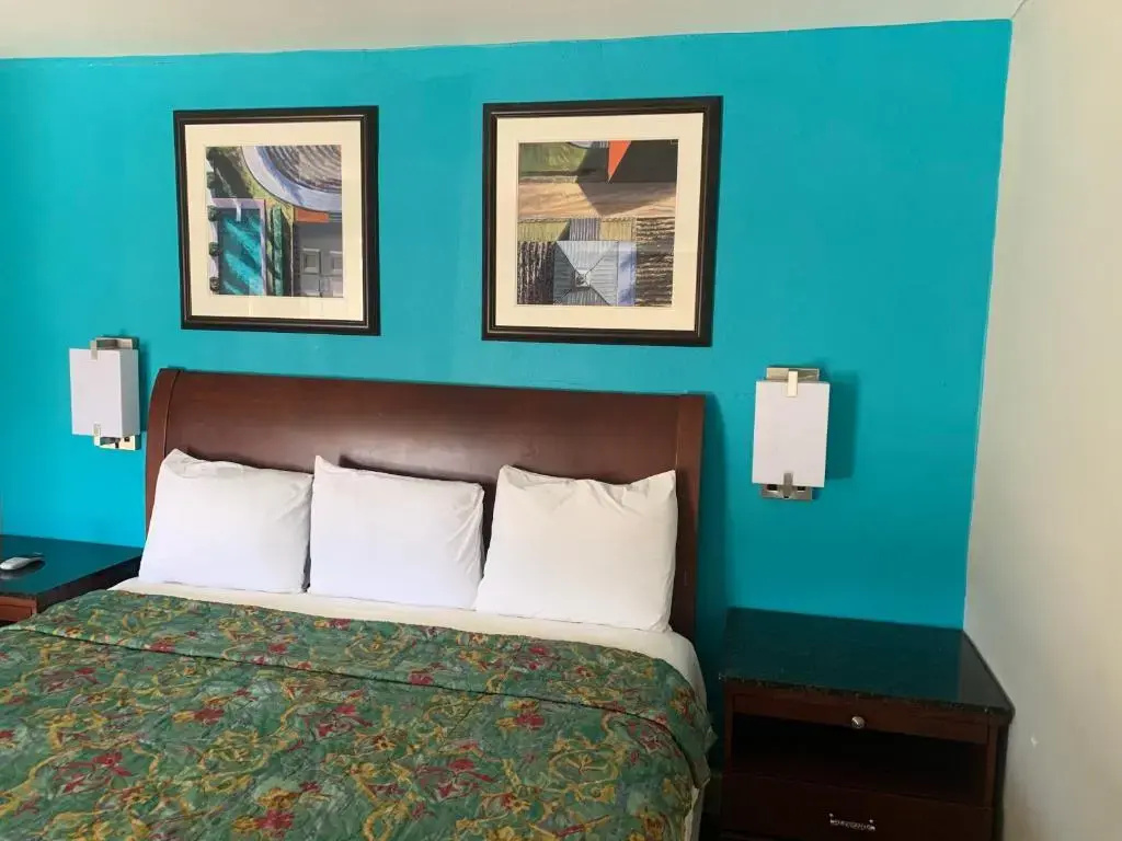 EL TEJAS MOTEL