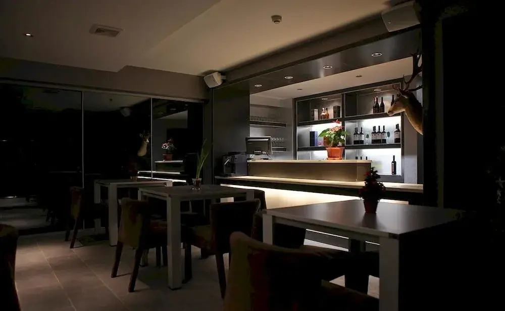 Dreambay Hotel