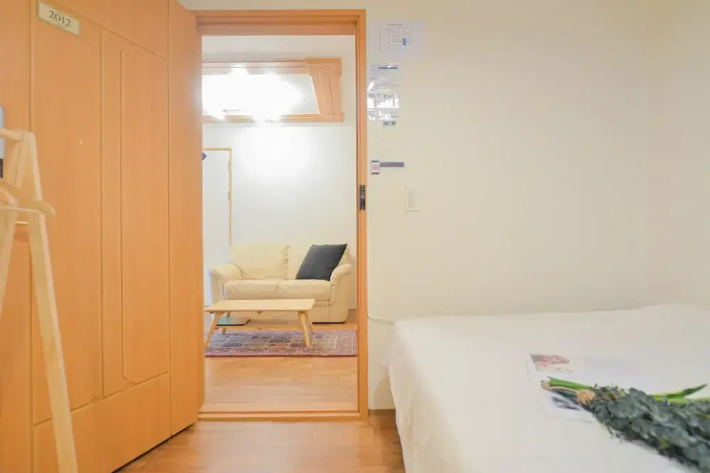 Season Helloworld House - Hostel