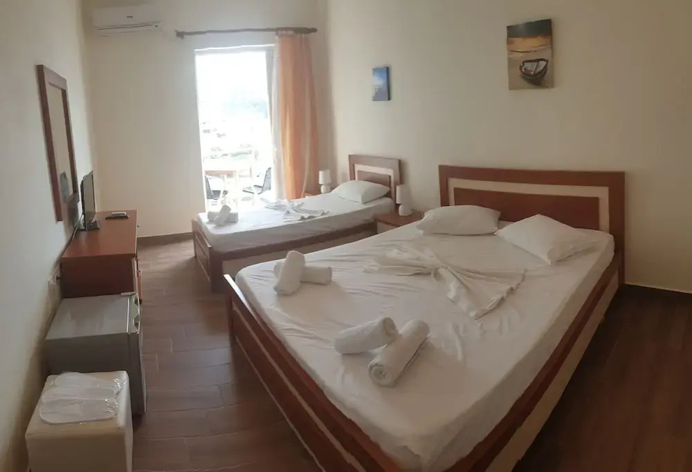 Golden Beach Hotel