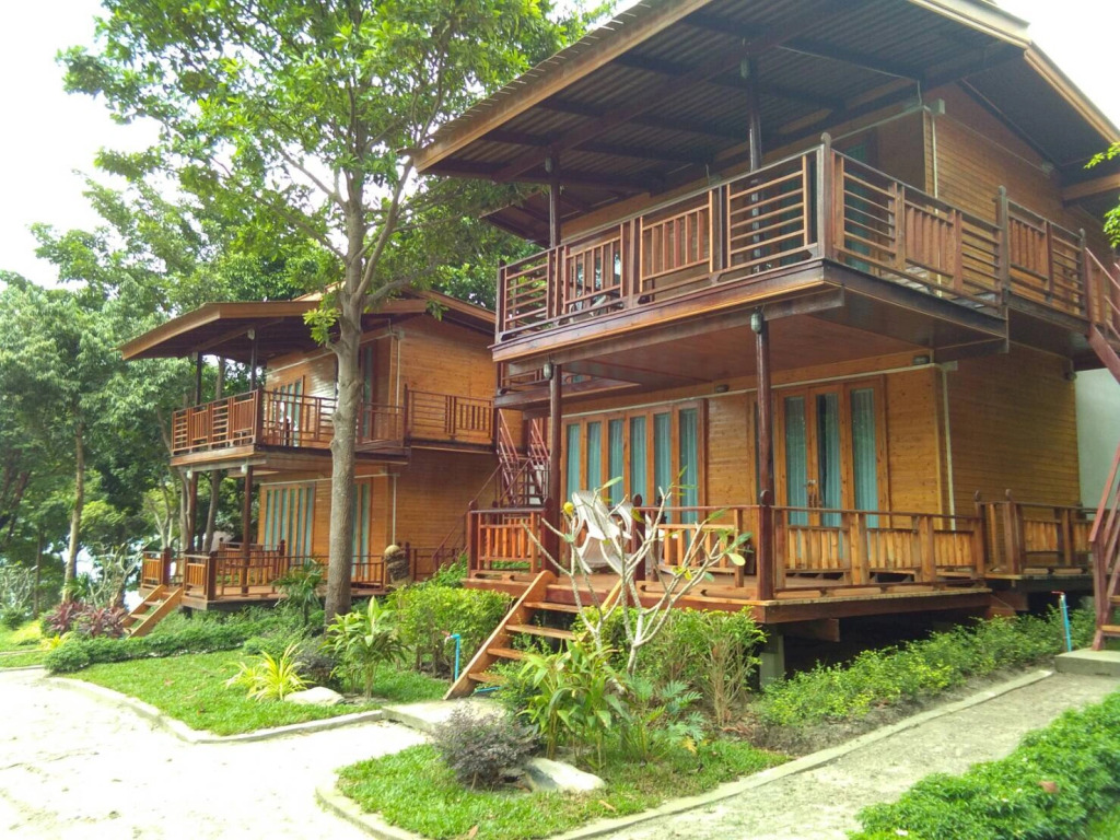 Longbay Lipe Bungalow