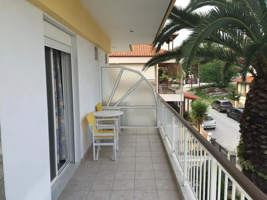 Iris Hotel