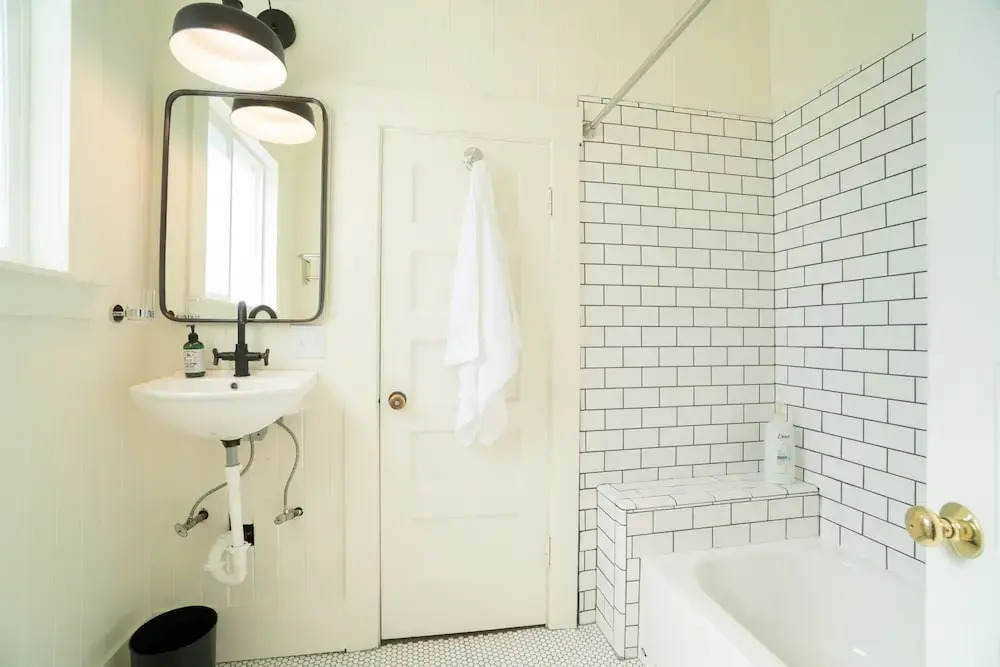 Salt House - 2 Br Home