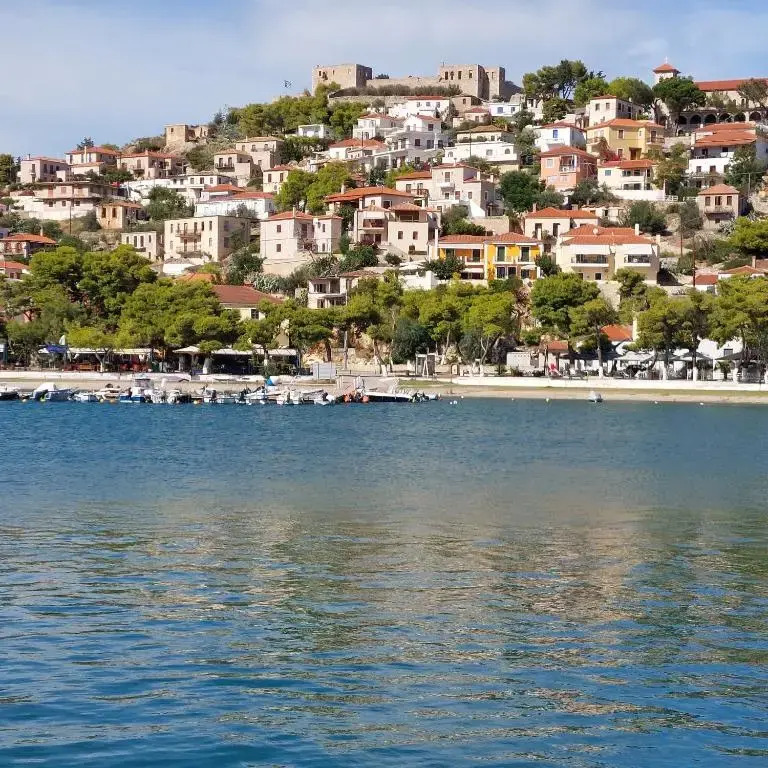 Amazing Theokritoy B2 in Tripolis free parking