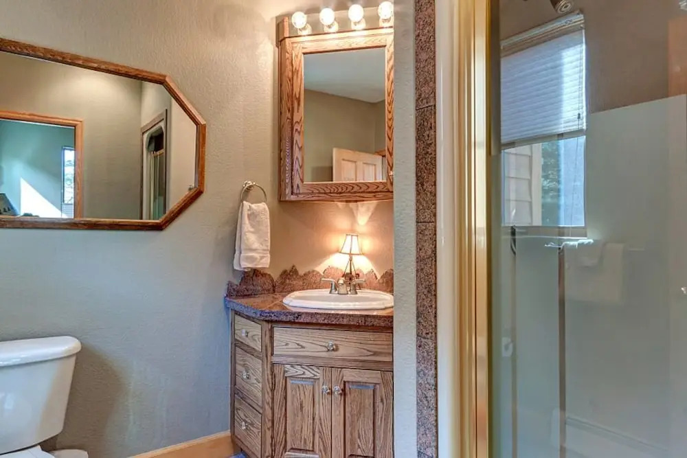 Western Lodge Style Home in Frisco by RedAwning