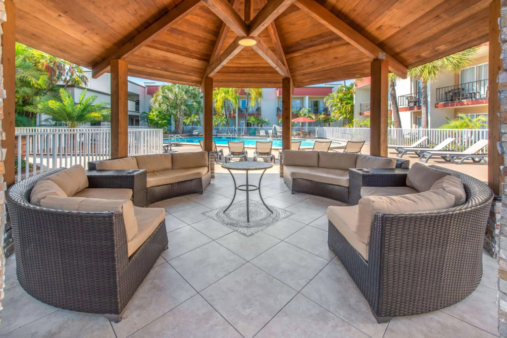 La Quinta by Wyndham Clearwater Central
