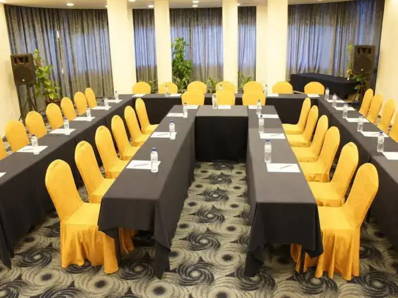 KaiMan Hotel