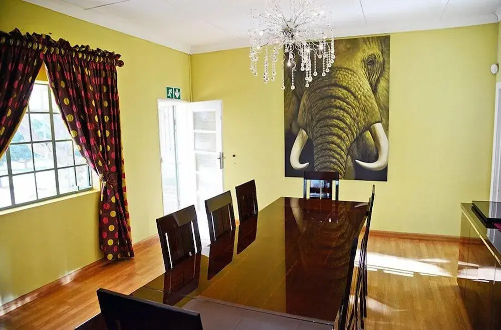 Gatz Guest House