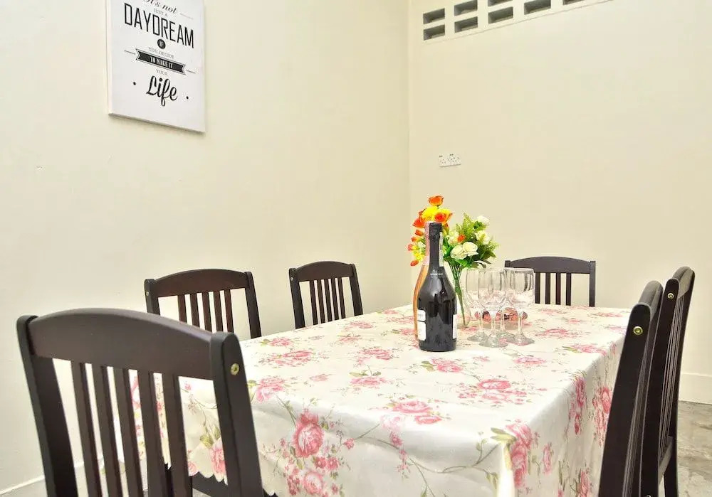 Jade Canning Garden Homestay