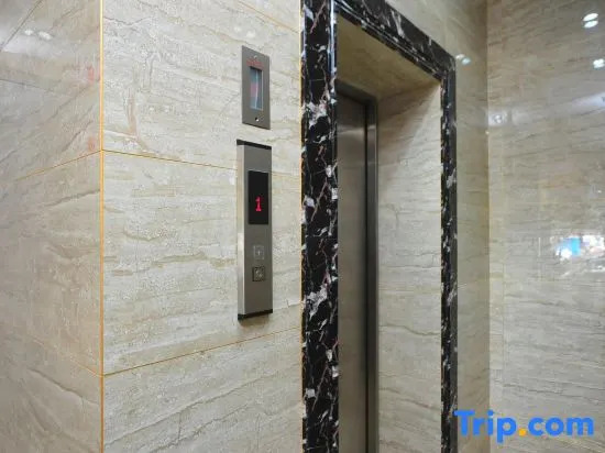 Yi Feng Bussiness Hotel