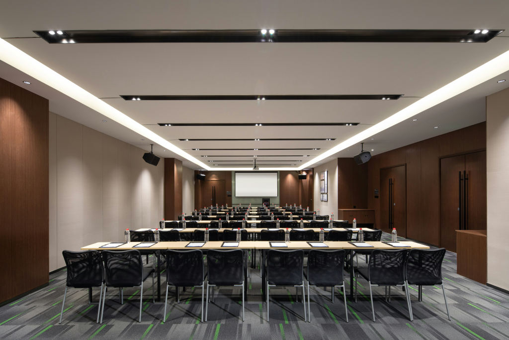 Hampton by Hilton Haikou East Railway Station